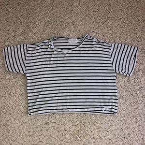 cute striped crop top!